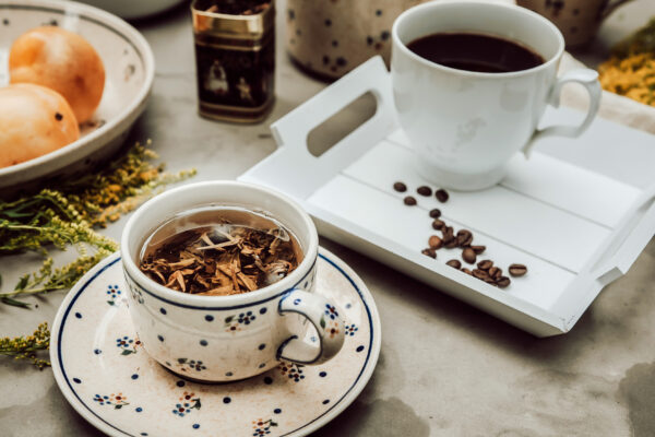 Kawa czy herbata? Co jest zdrowsze i jaki ma wpływ na ciśnienie?