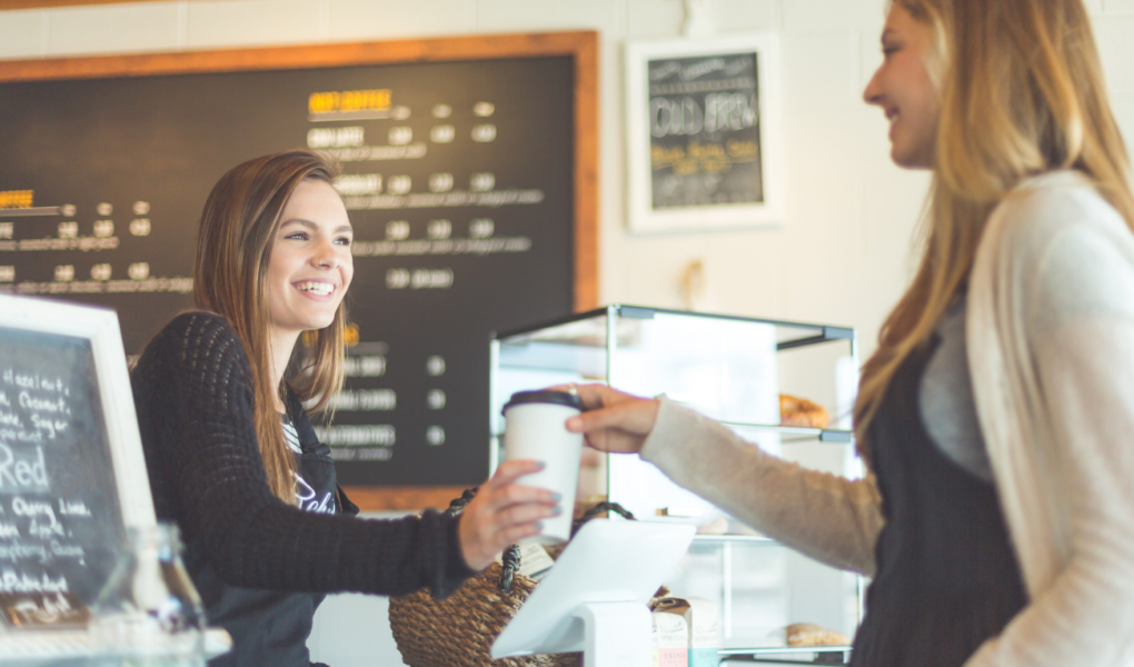 Dlaczego kawa smakuje inaczej w domu niż w kawiarni?