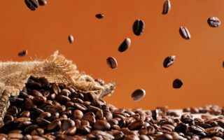 Czy kawa może być za świeża?